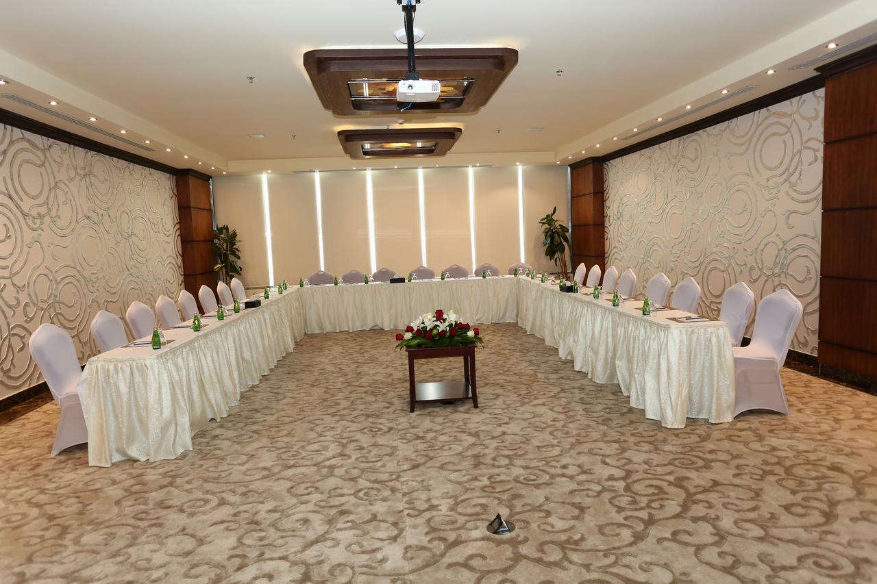 Golden Bujari Hotel Khobar Buitenkant foto